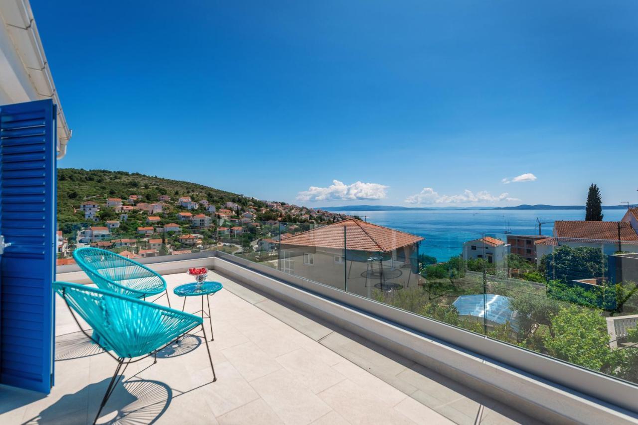 Villa Miholina - With Heated Swimming Pool Трогир Екстериор снимка
